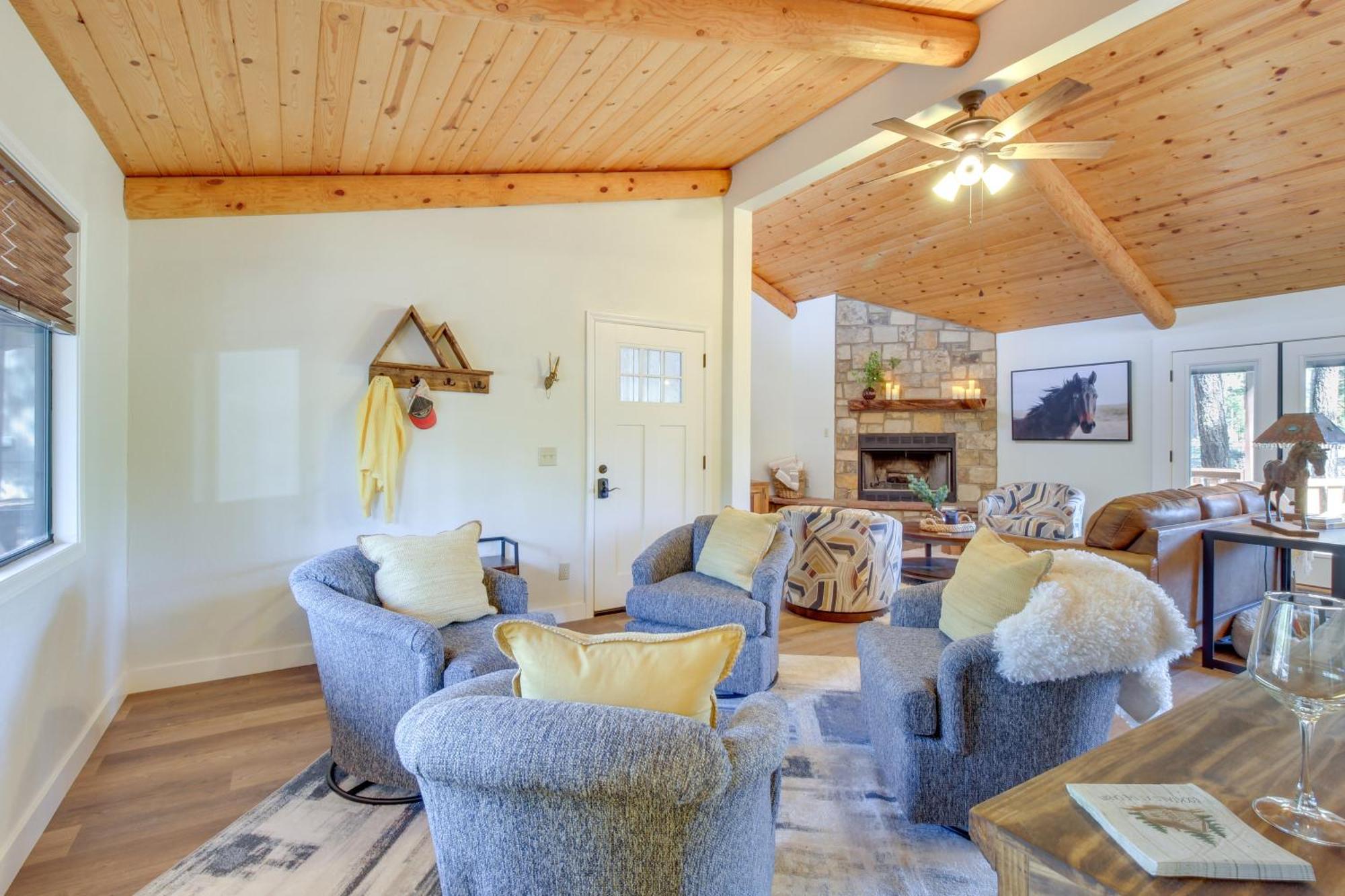 Peaceful Pinetop Cabin With Deck And Fire Pit! Βίλα Indian Pine Εξωτερικό φωτογραφία