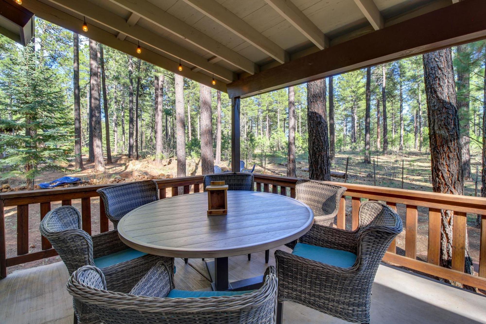 Peaceful Pinetop Cabin With Deck And Fire Pit! Βίλα Indian Pine Εξωτερικό φωτογραφία