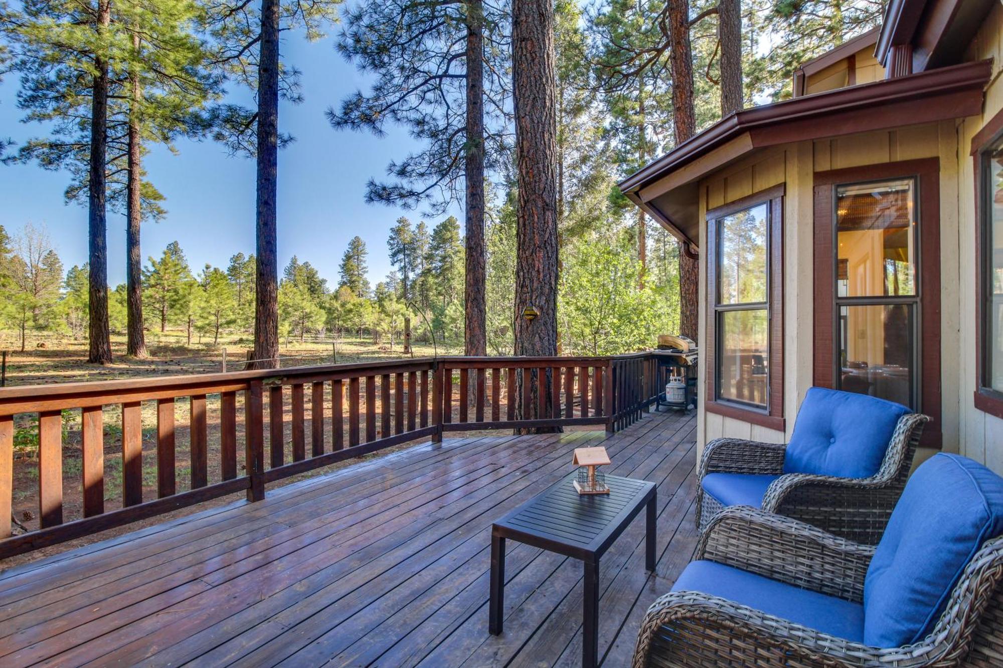 Peaceful Pinetop Cabin With Deck And Fire Pit! Βίλα Indian Pine Εξωτερικό φωτογραφία